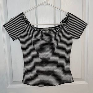 Charlotte Russe Off-the-shoulder Crop Top